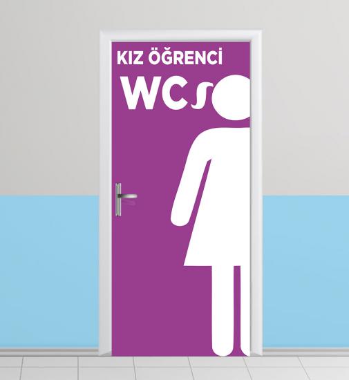 Kız öğrenci tuvalet kapı giydirme